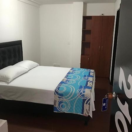 Hostal El Eden มานิซาเลส ภายนอก รูปภาพ