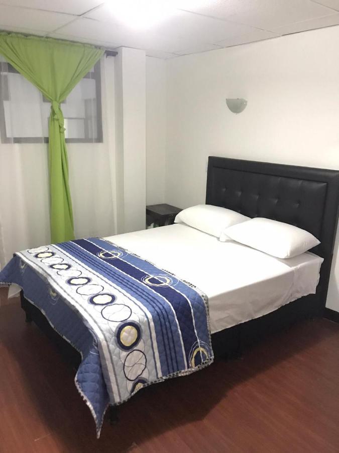 Hostal El Eden มานิซาเลส ภายนอก รูปภาพ