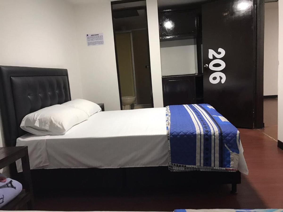 Hostal El Eden มานิซาเลส ภายนอก รูปภาพ