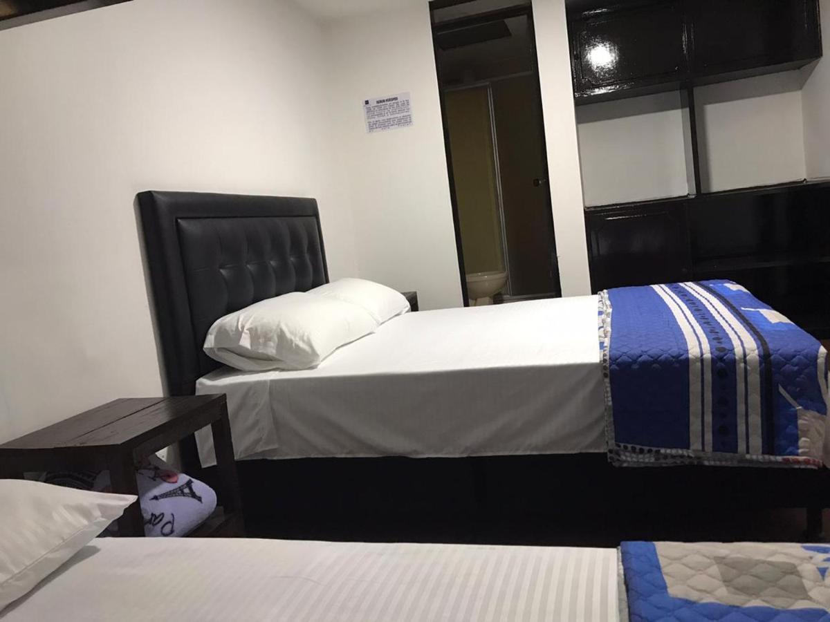 Hostal El Eden มานิซาเลส ภายนอก รูปภาพ