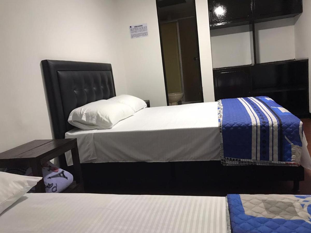 Hostal El Eden มานิซาเลส ภายนอก รูปภาพ