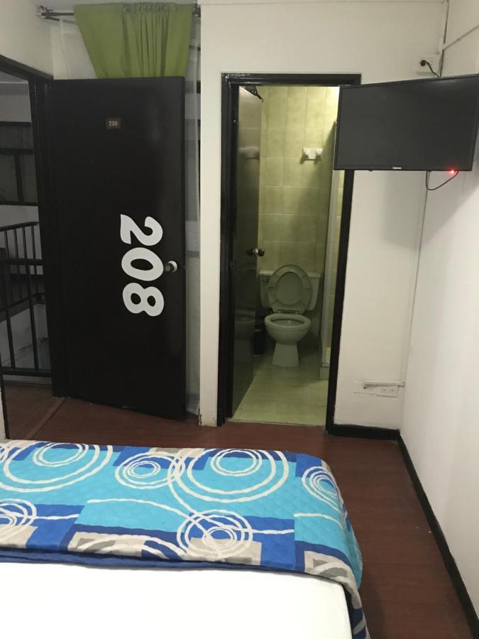 Hostal El Eden มานิซาเลส ภายนอก รูปภาพ